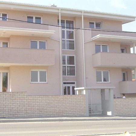 זאגרב Apartmani Almica מראה חיצוני תמונה