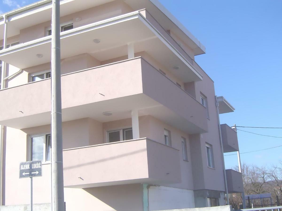 זאגרב Apartmani Almica מראה חיצוני תמונה