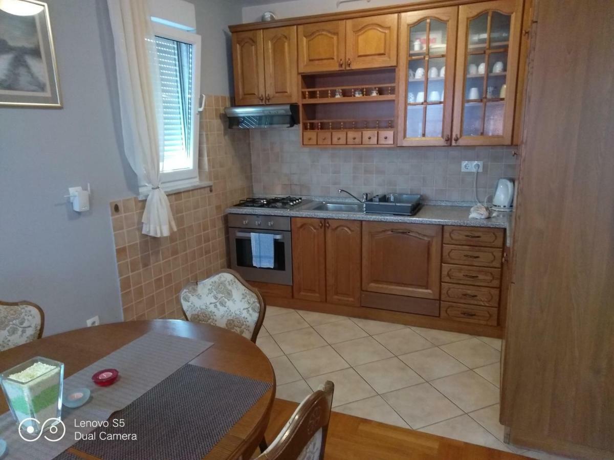 זאגרב Apartmani Almica מראה חיצוני תמונה