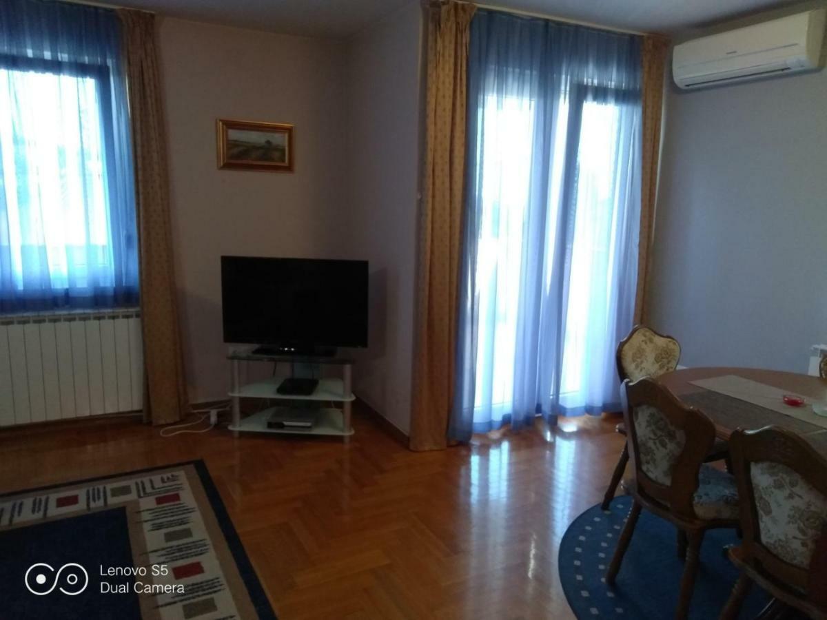 זאגרב Apartmani Almica מראה חיצוני תמונה